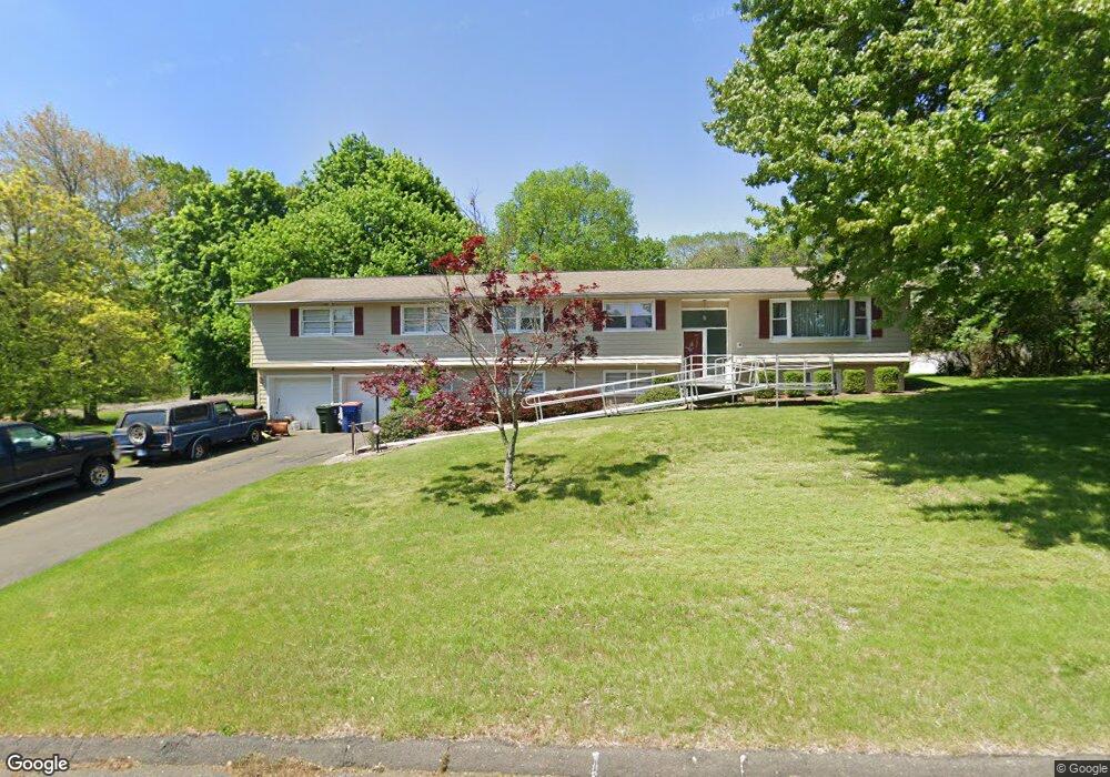 7 Preston Rd, Trumbull, CT 06611 - photo 1