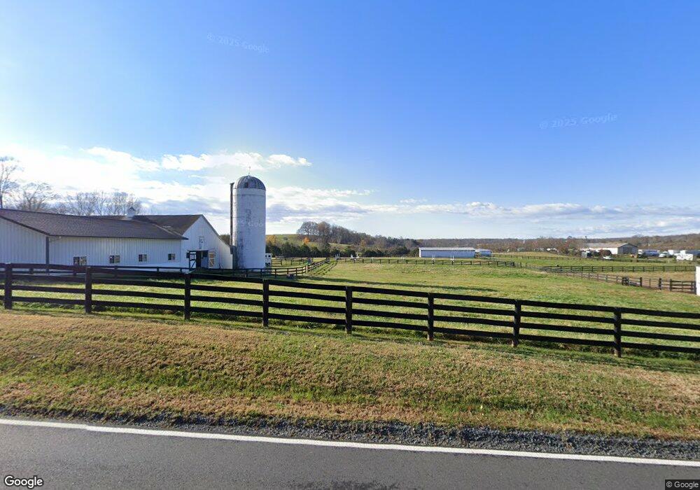 8541 Opal Rd, Warrenton, VA 20186 - photo 1