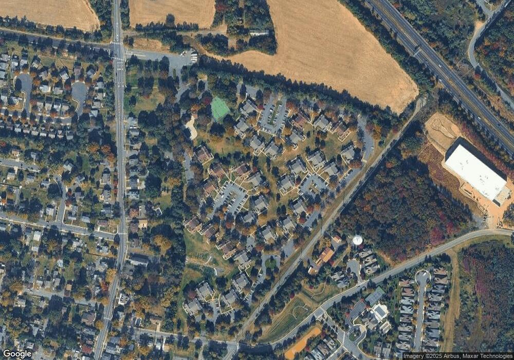 28 Dennis Ct, Hightstown, NJ 08520 - photo 1