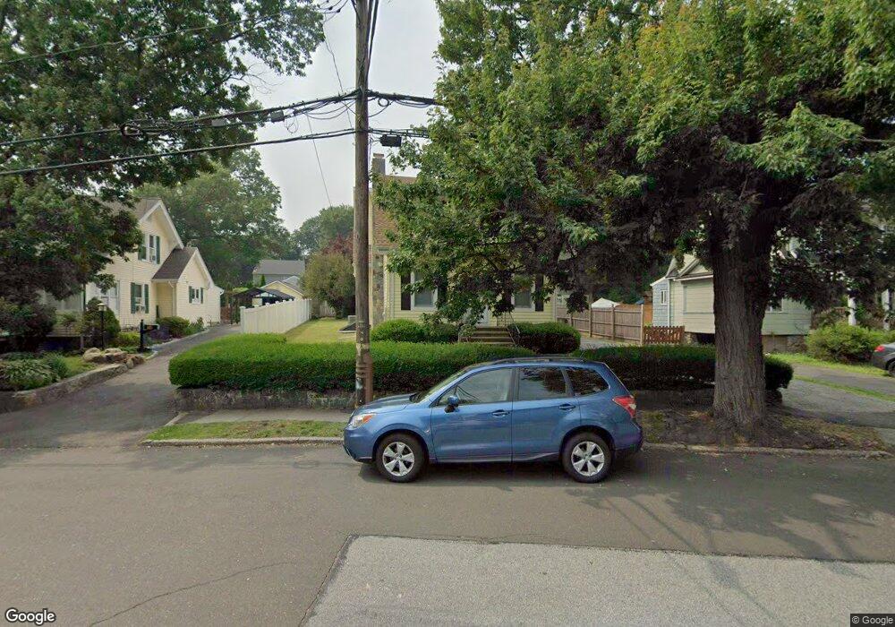 78 Knapp St, Stamford, CT 06907 - photo 1