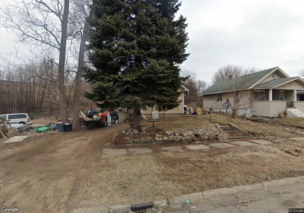 136 W Lakeview Ave, Flint, MI 48503 - photo 1