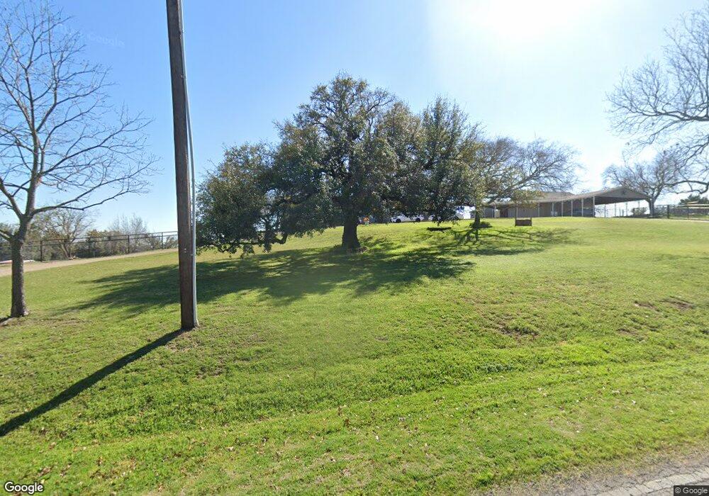 113 Cleburne Ave, Weatherford, TX 76086 - photo 1