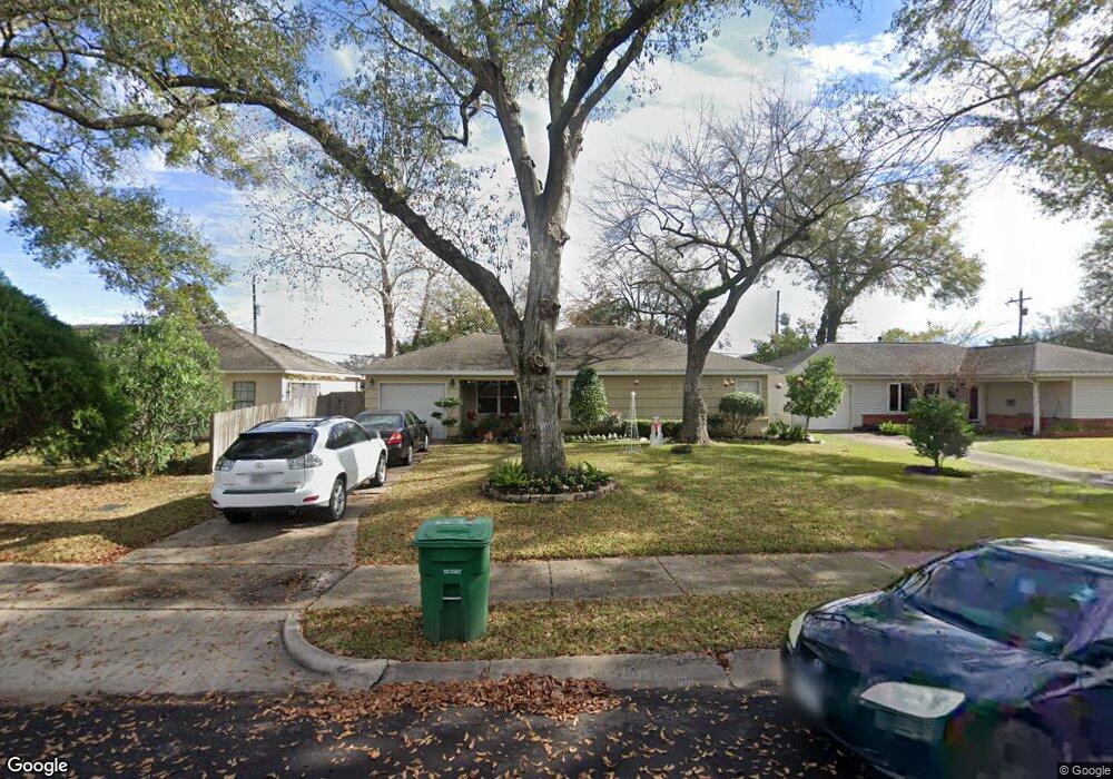 1754 Bayram Dr, Houston, TX 77055 - photo 1