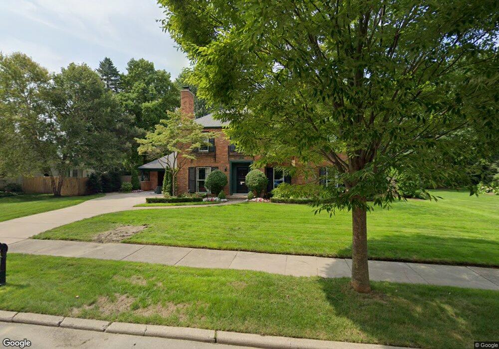 25 Elm Ct, Grosse Pointe Farms, MI 48236 - photo 1