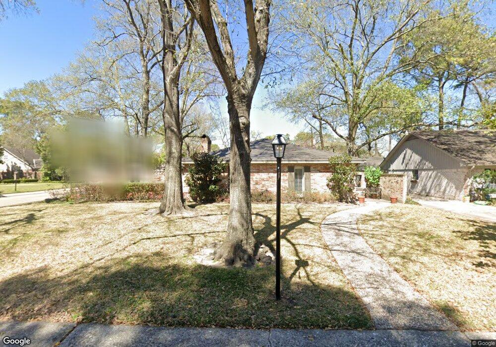 10046 Cedar Creek Dr, Houston, TX 77042 - photo 1