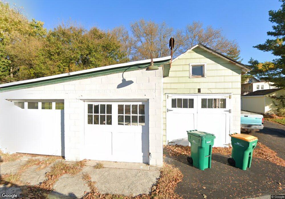 1524 E Derry Rd, Hershey, PA 17033 - photo 1