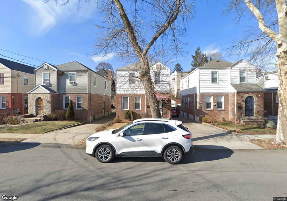 85 Woodlawn Ave, Yonkers, NY 10704 - photo 1