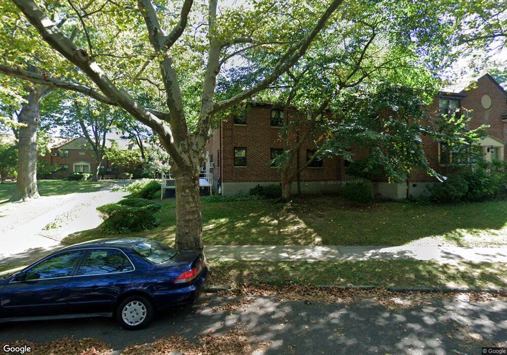 58-37 246th Crescent unit 1F, Douglaston, NY 11362 - photo 1