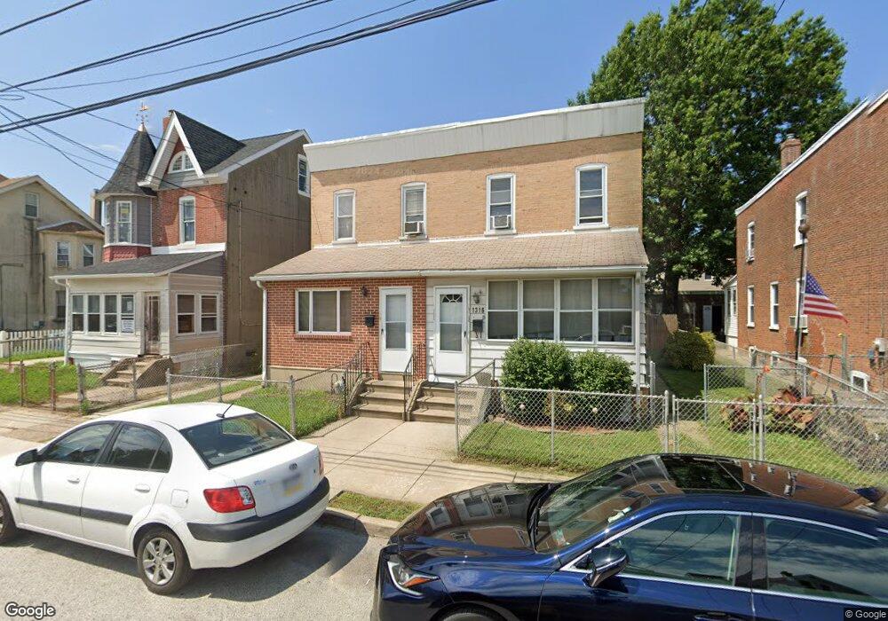 1312 E 11th St, Crum Lynne, PA 19022 - photo 1