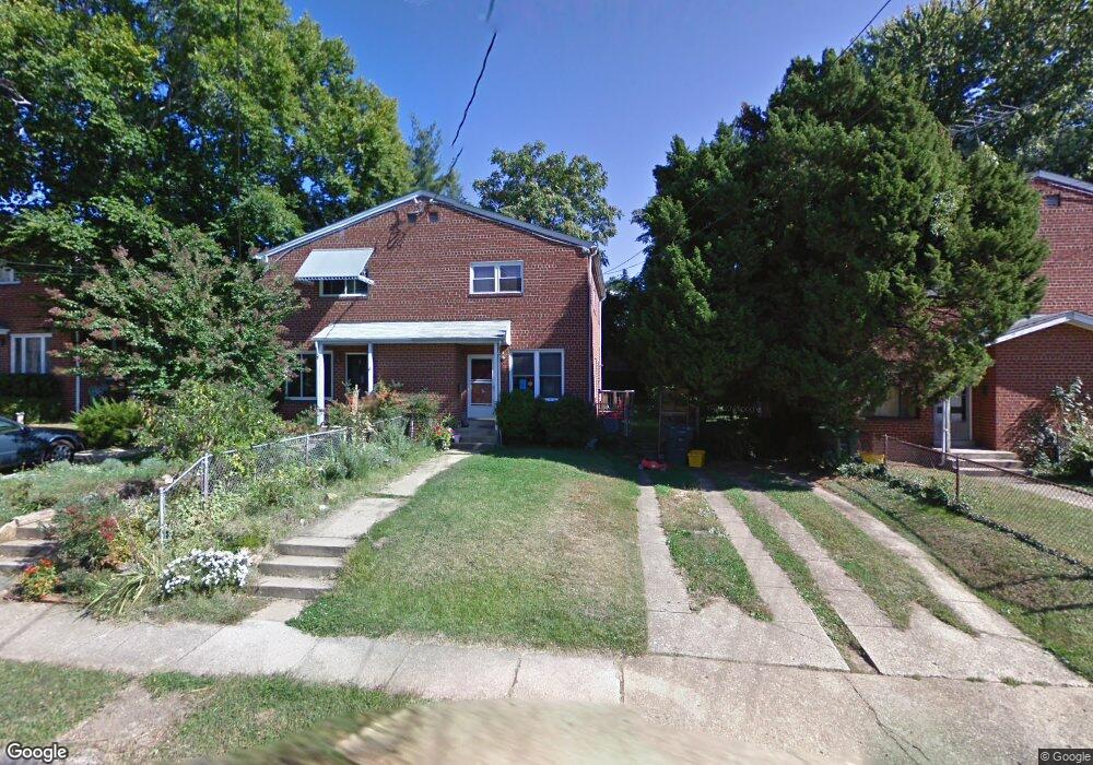 47 E Taylor Run Pkwy, Alexandria, VA 22314 - photo 1