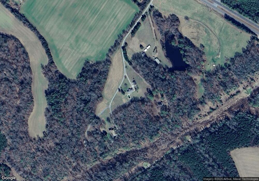 345 Fairmont Dr, Dunnsville, VA 22454 - photo 1