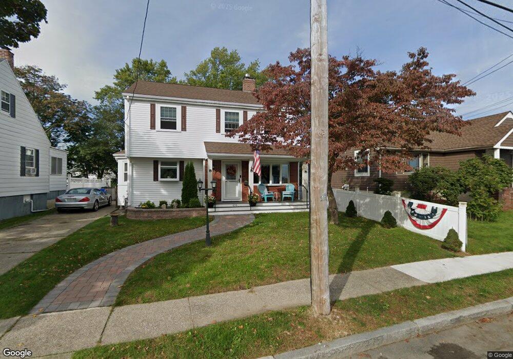 636 Pleasant St, Winthrop, MA 02152 - photo 1