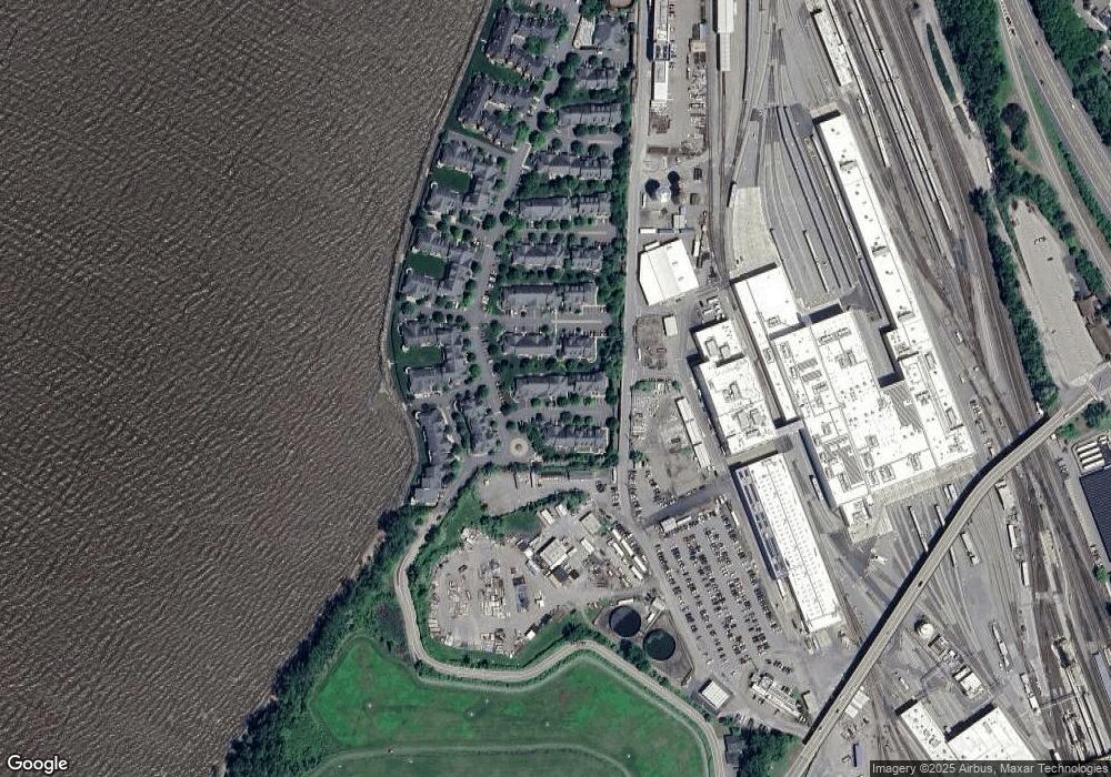 1303 Half Moon Bay Dr unit 1303, Croton On Hudson, NY 10520 - photo 1