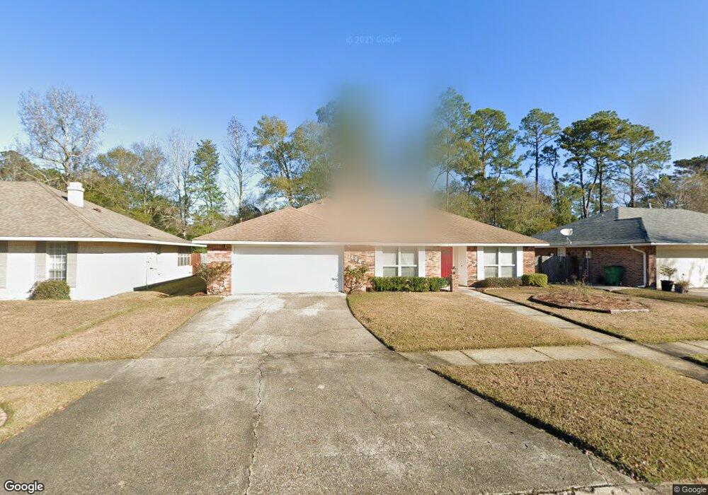 1404 Constitution Dr, Slidell, LA 70458 - photo 1