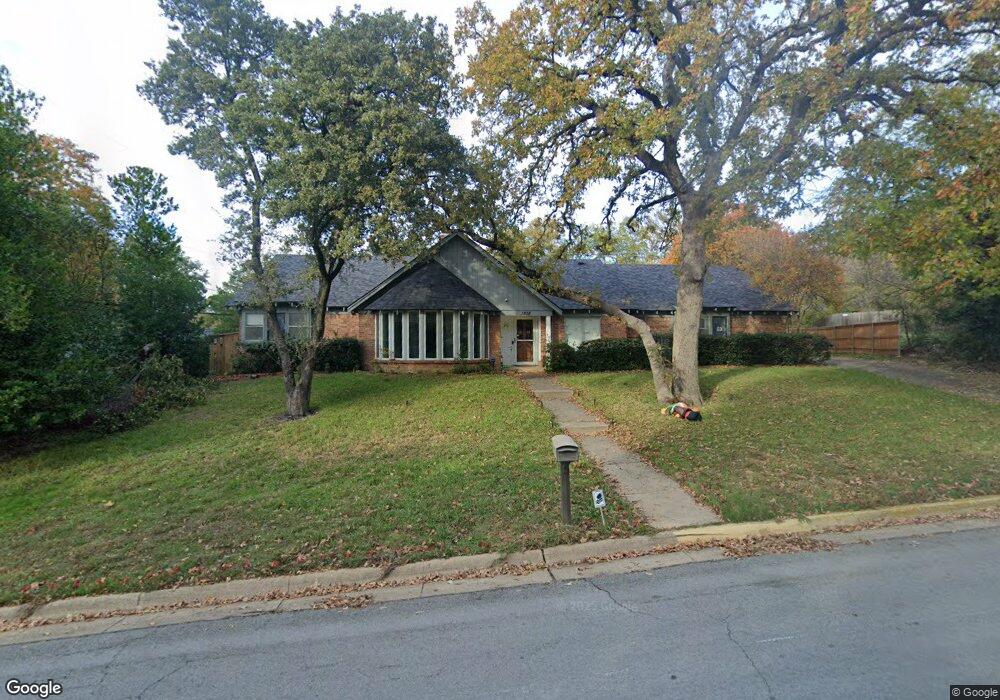 3808 Woodvine Dr, Euless, TX 76040 - photo 1