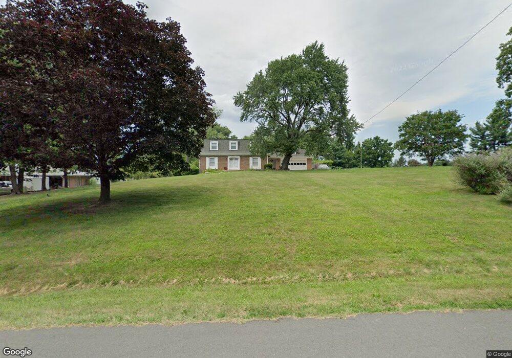 8006 Hillcrest Dr, Manassas, VA 20111 - photo 1