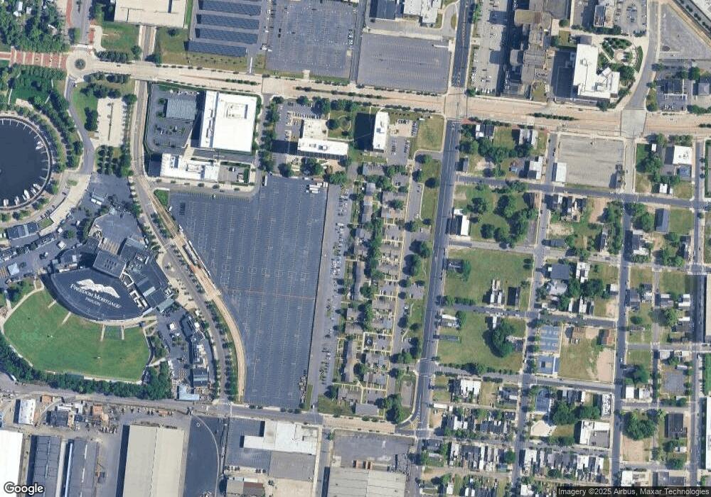 201 Royal Court Ln, Camden, NJ 08103 - photo 1