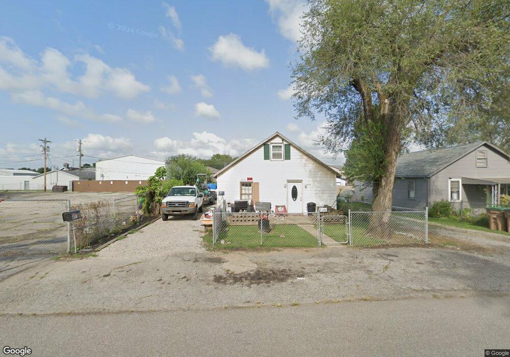 412 Center St, Columbus, IN 47201 - photo 1