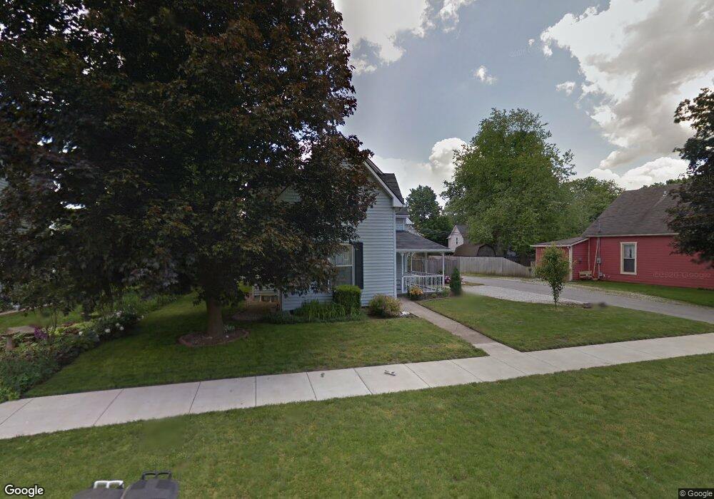 411 S Center St, Plainfield, IN 46168 - photo 1