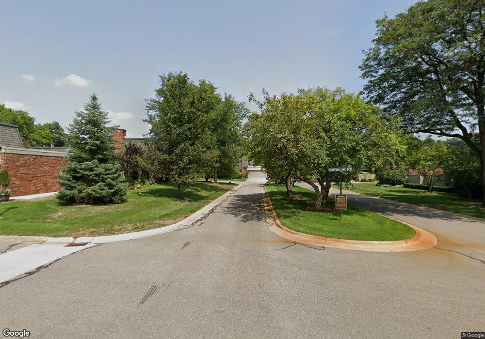 990 Stratford Place unit PLC, Bloomfield Hills, MI 48304 - photo 1