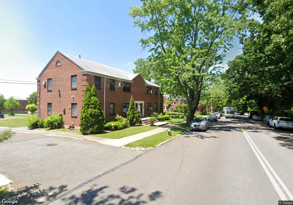 19-38 202nd St unit 2 Fl, Bayside, NY 11360 - photo 1