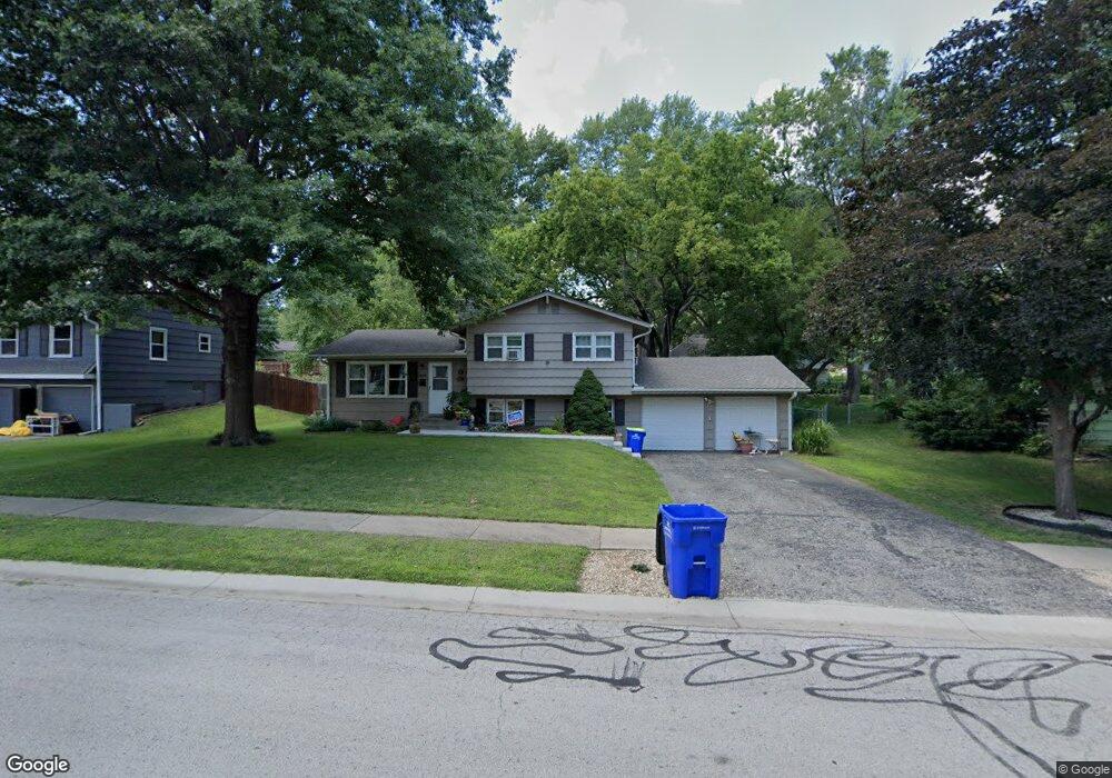 10410 W 73rd St, Shawnee, KS 66203 - photo 1