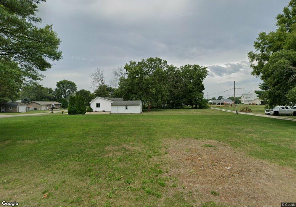 301 N Jackson St, Philo, IL 61864 - photo 1