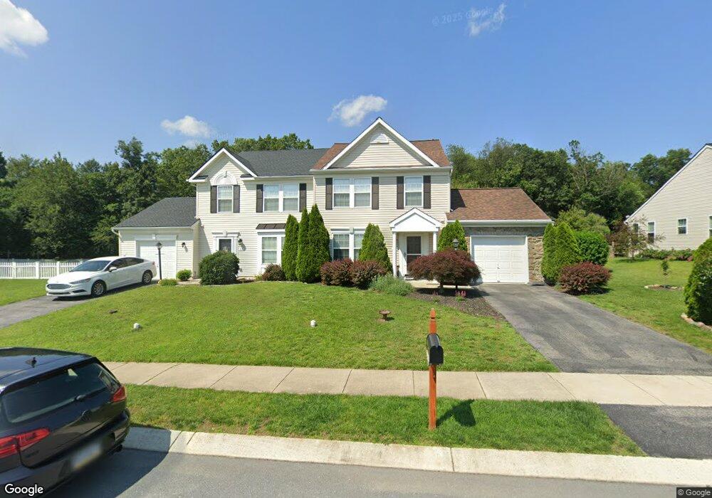 33 Spanish Moss Ct, Chambersburg, PA 17202 - photo 1