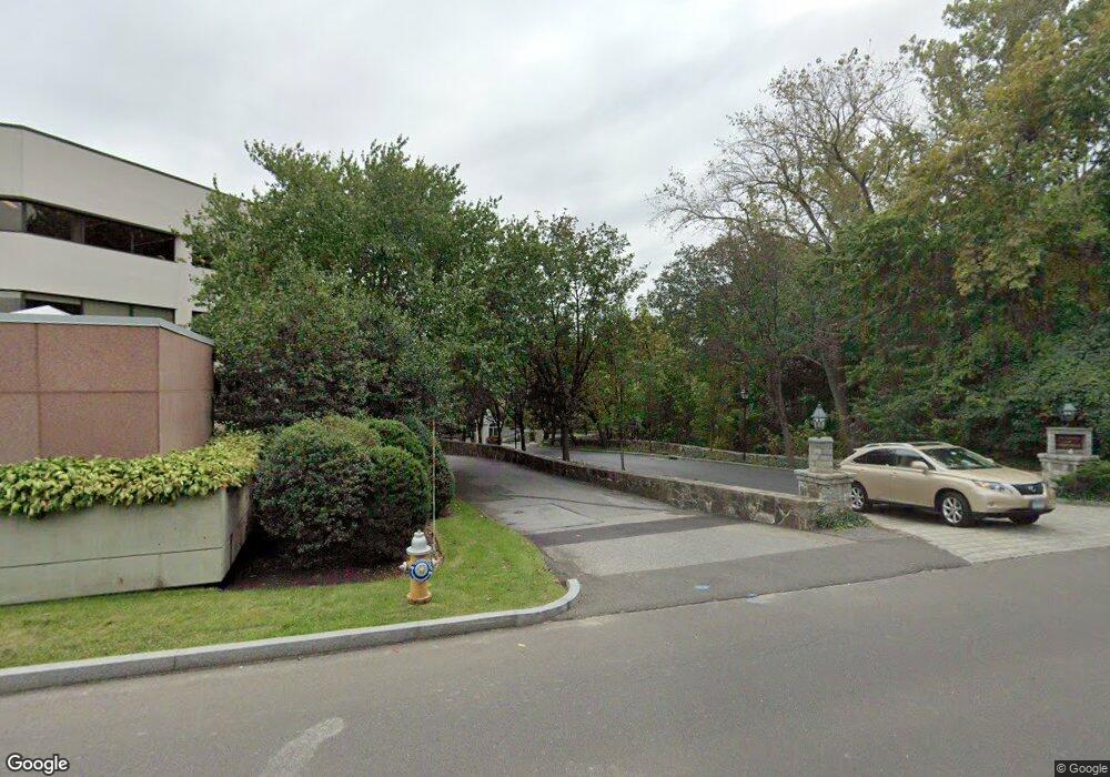 4 Sound Shore Dr unit 2H, Greenwich, CT 06830 - photo 1