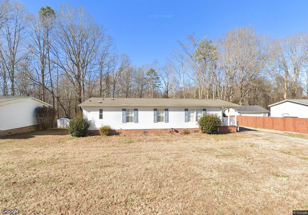 1023 Sentinal Oaks Dr, Clover, SC 29710 - photo 1