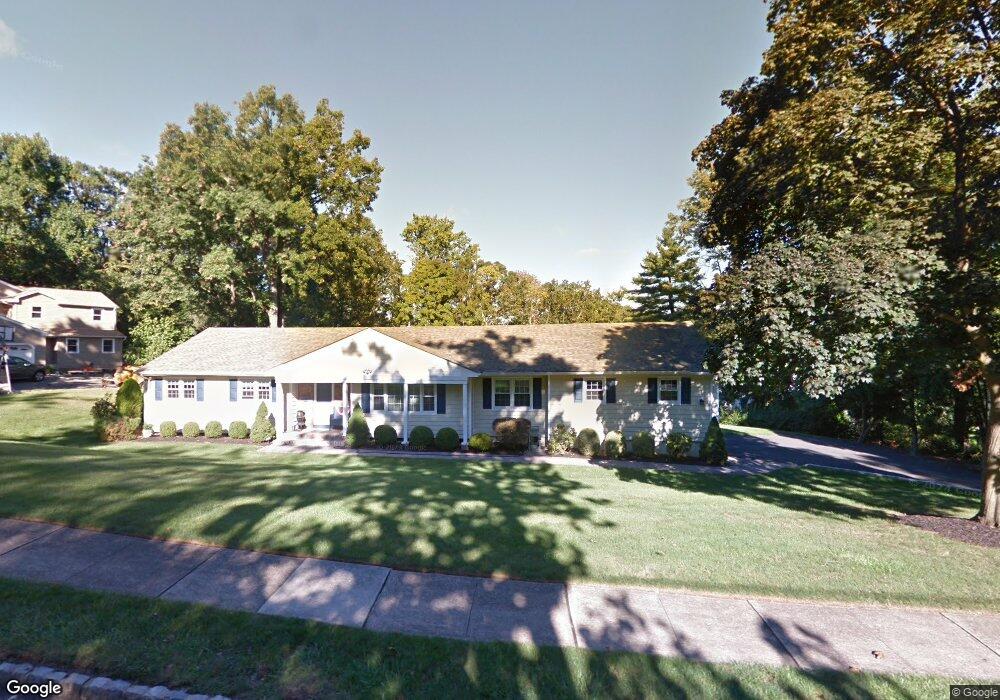 17 Colchester Rd, New Providence, NJ 07974 - photo 1