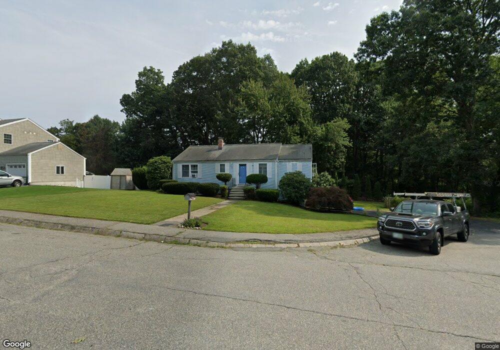 6 Marilyn Ct, Woburn, MA 01801 - photo 1