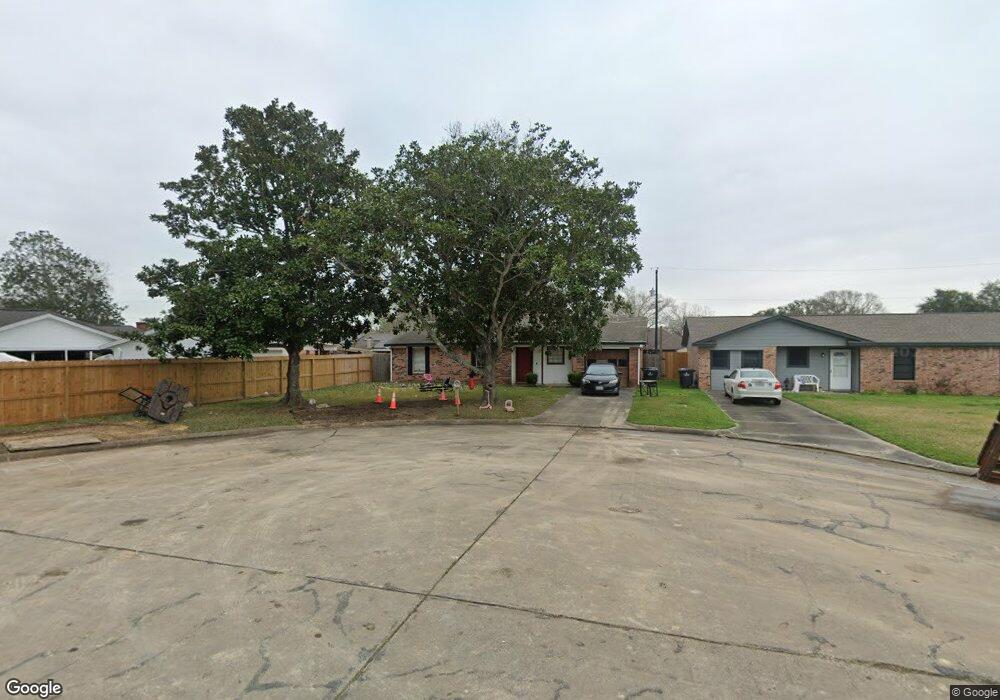 1820 Heather Ln, Alvin, TX 77511 - photo 1