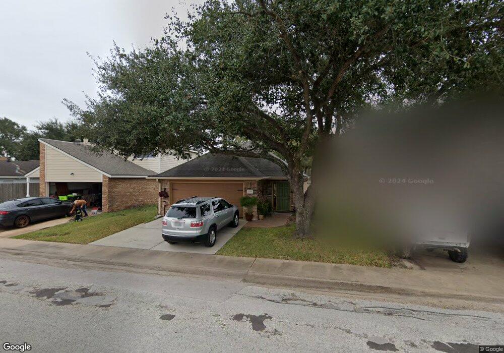 2205 Dowling Dr, Richmond, TX 77469 - photo 1