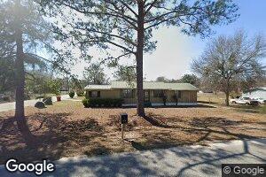 42 Island St, Lumber City, GA 31549