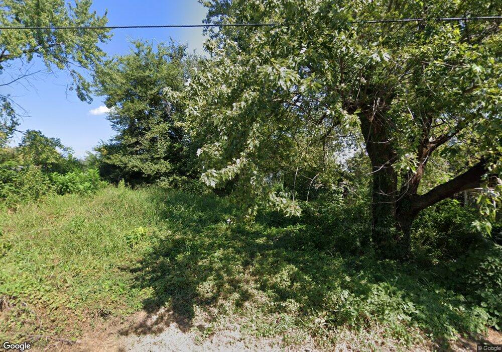 303 Labass St, Muldrow, OK 74948 - photo 1