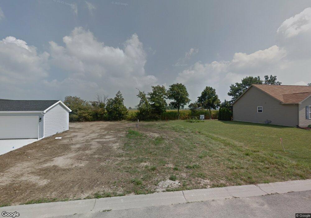 317 Dogwood Ln, Delta, OH 43515 - photo 1