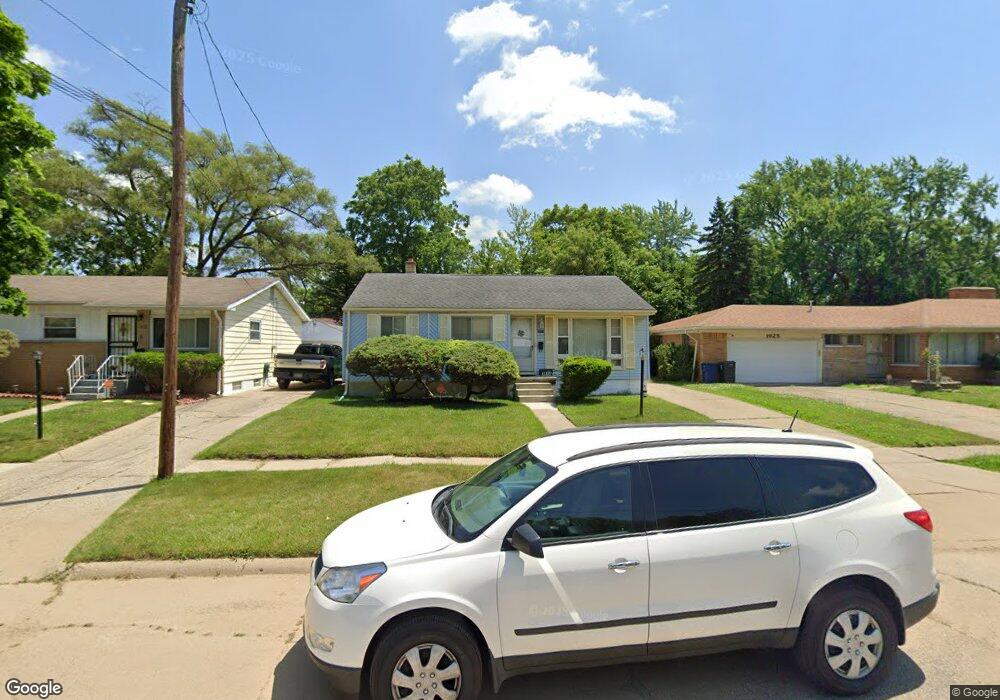 1917 Chelan St, Flint, MI 48503 - photo 1