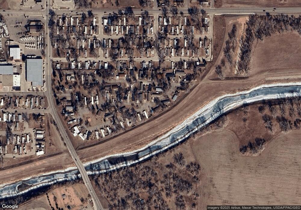 708 S Woodland Dr, Mandan, ND 58554 - photo 1