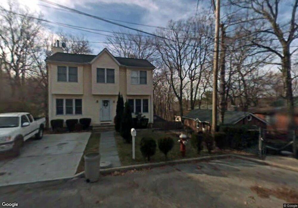 28 Putnam Ave, Glen Cove, NY 11542 - photo 1