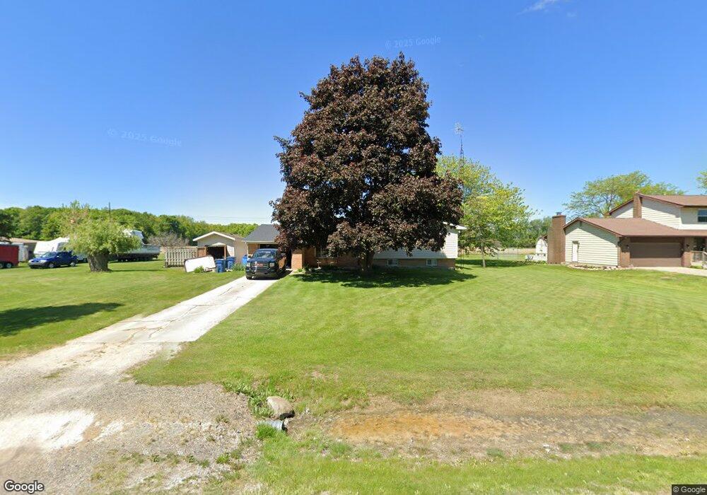 1365 van Vleet Rd, Flushing, MI 48433 - photo 1