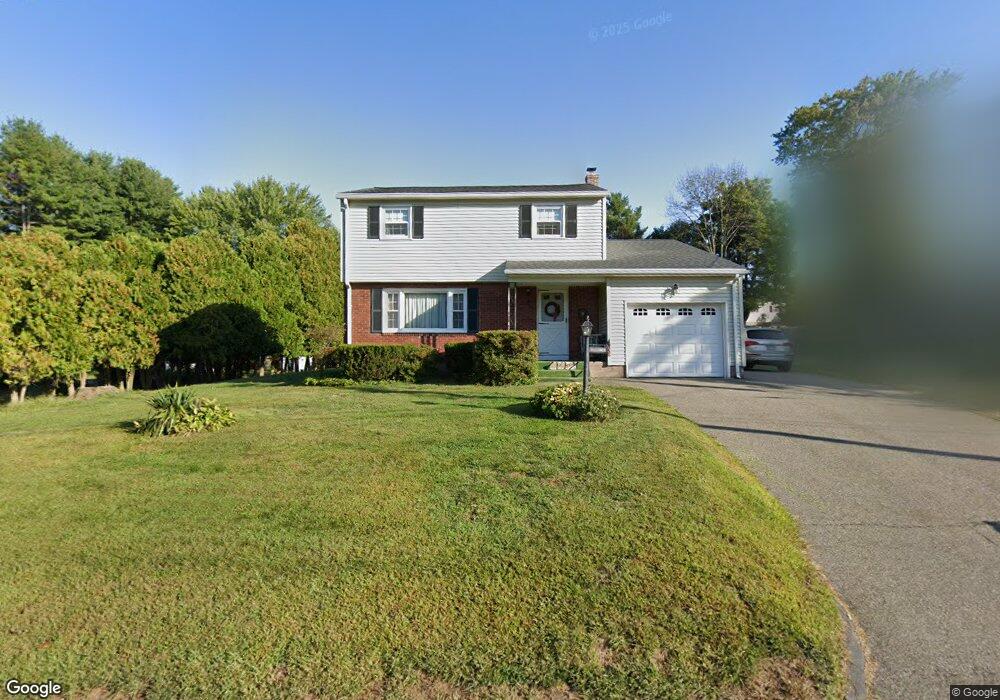 58 Hickory Cir, Middletown, CT 06457 - photo 1