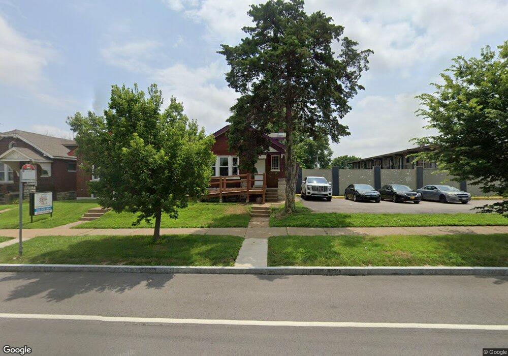 3946 N Kingshighway Blvd, Saint Louis, MO 63115 - photo 1