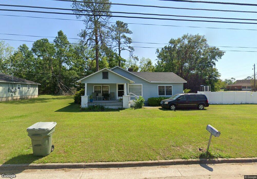 512 Bryan St W, Douglas, GA 31533 - photo 1