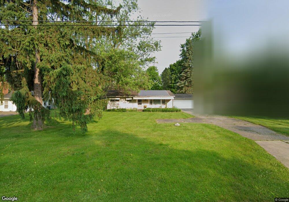 4409 N Hillcrest Cir, Flint, MI 48506 - photo 1