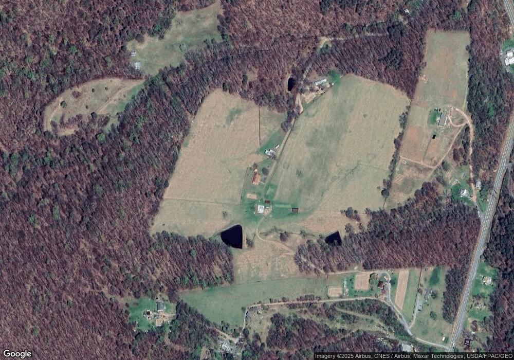 400 Ernie Ln, Paw Paw, WV 25434 - photo 1