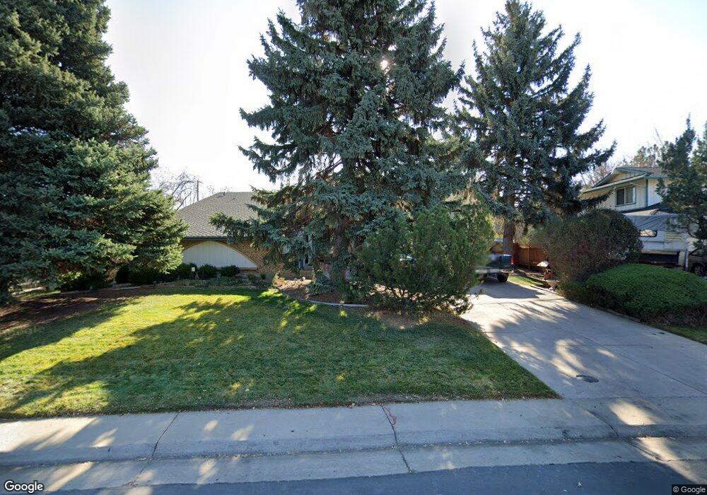 492 Oswego Ct, Aurora, CO 80010 - photo 1