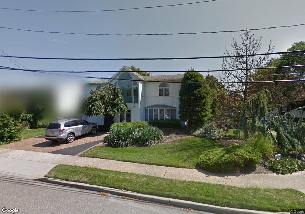 2435 Halyard Dr, Merrick, NY 11566 - photo 1