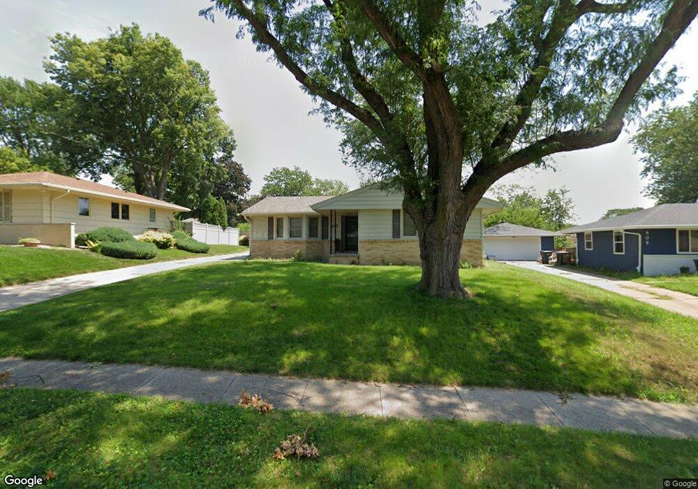 813 30th St, West Des Moines, IA 50265 - photo 1
