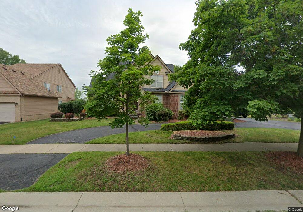 7566 Acorn Hill Ct, West Bloomfield, MI 48323 - photo 1